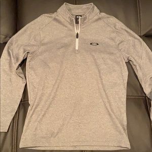 Silver Oakley 1/4 zip
